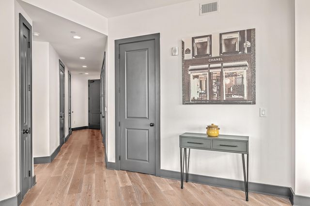 5 Gadsdenboro Street 511, Charleston, SC 29401