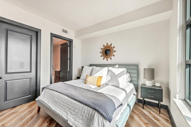 5 Gadsdenboro Street 511, Charleston, SC 29401