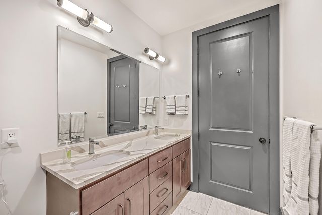 5 Gadsdenboro Street 511, Charleston, SC 29401