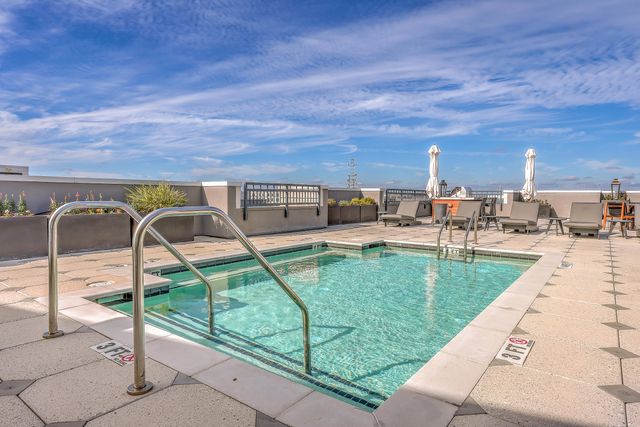 5 Gadsdenboro Street 511, Charleston, SC 29401