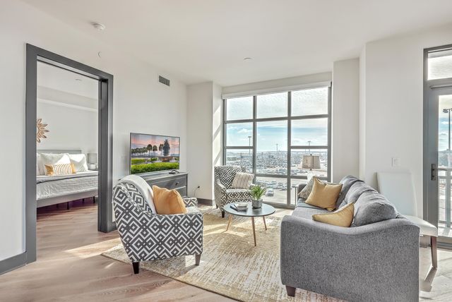 5 Gadsdenboro Street 511, Charleston, SC 29401