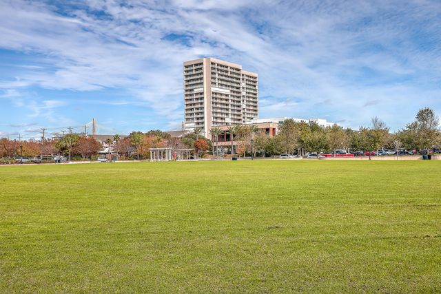 5 Gadsdenboro Street 511, Charleston, SC 29401