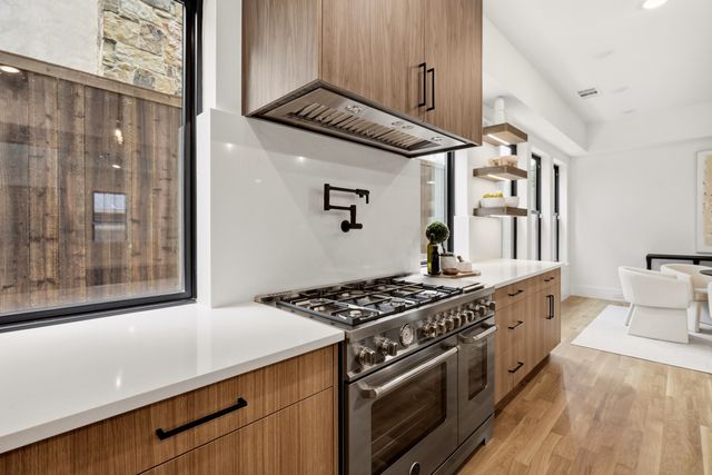 5449 Goodwin Avenue, Dallas, TX 75206