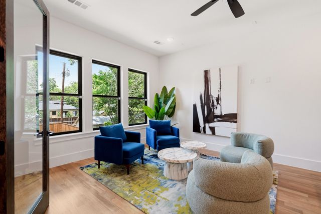 5449 Goodwin Avenue, Dallas, TX 75206