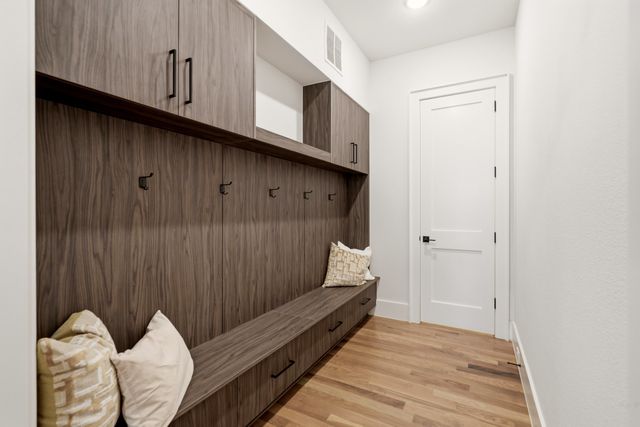 5449 Goodwin Avenue, Dallas, TX 75206