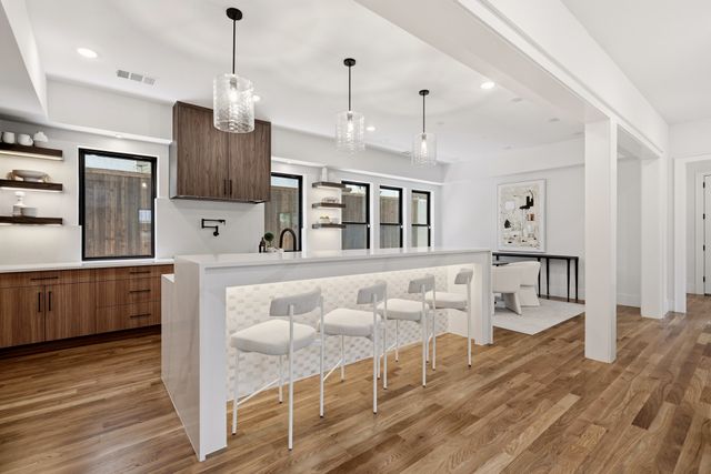 5449 Goodwin Avenue, Dallas, TX 75206