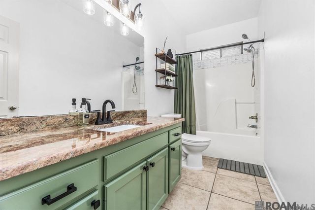 11135 Peaks Ave, Walker, LA 70785