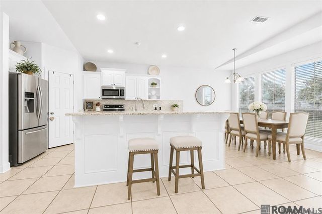 11135 Peaks Ave, Walker, LA 70785