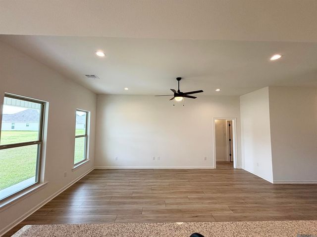 1422 Marshland Avenue, Gonzales, LA 70737