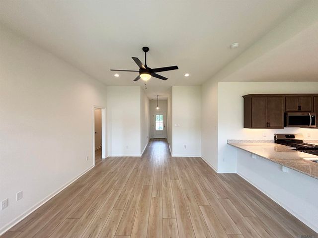 1422 Marshland Avenue, Gonzales, LA 70737