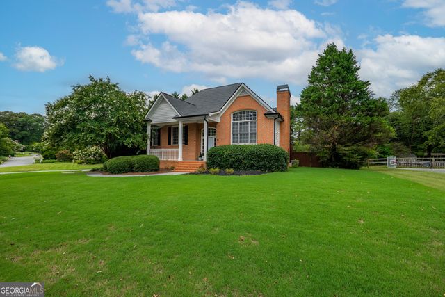 11 Hampton Lane, Cartersville, GA 30120