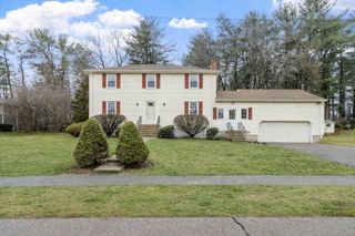 61 Beaver Road, Reading, MA 01867
