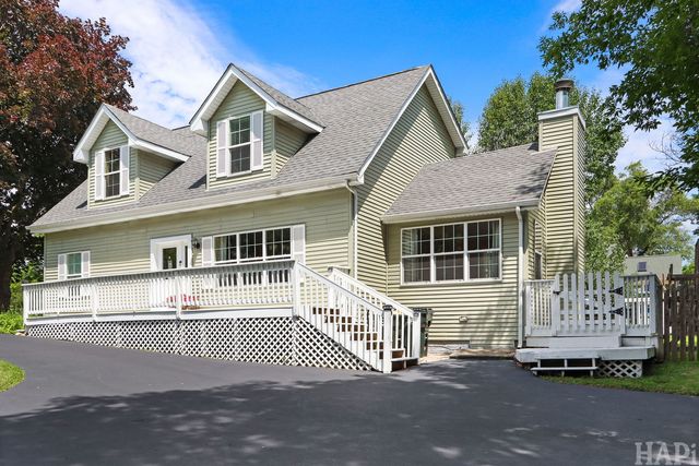 40431 N Fairview Street, Antioch, IL 60002