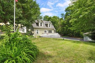 40431 N Fairview Street, Antioch, IL 60002