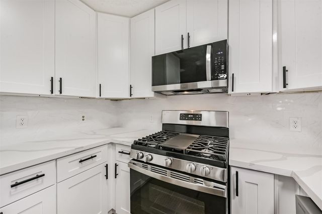 410 Riverside Drive, Alvin, TX 77511