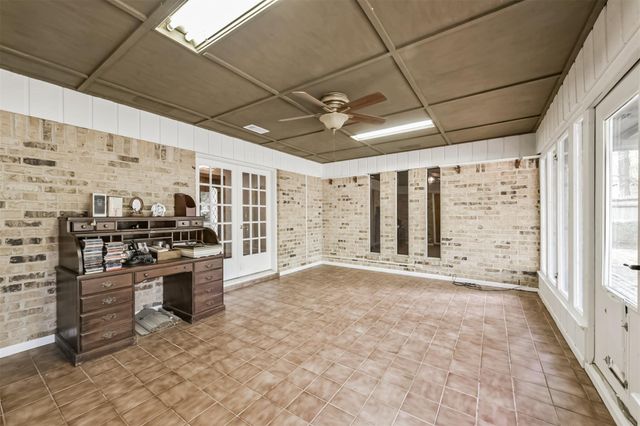 410 Riverside Drive, Alvin, TX 77511