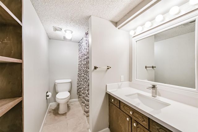 410 Riverside Drive, Alvin, TX 77511