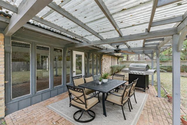 410 Riverside Drive, Alvin, TX 77511