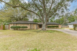 410 Riverside Drive, Alvin, TX 77511