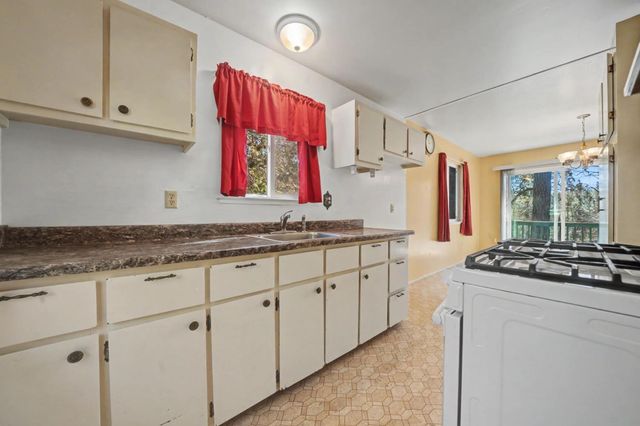 14371 Tobacco Rd, Pine Grove, CA 95665