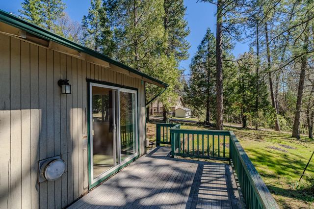 14371 Tobacco Rd, Pine Grove, CA 95665