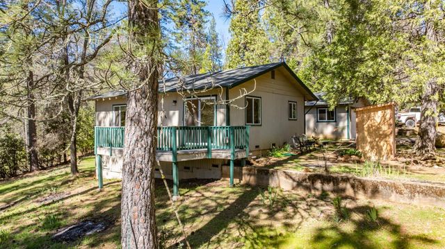 14371 Tobacco Rd, Pine Grove, CA 95665