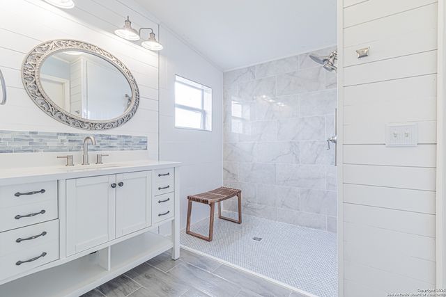 16530 FM 463, Lytle, TX 78052