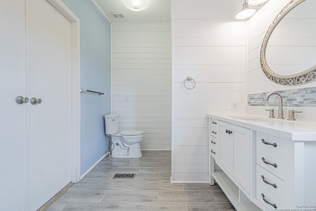 16530 FM 463, Lytle, TX 78052