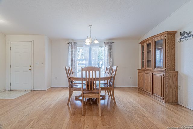 16530 FM 463, Lytle, TX 78052