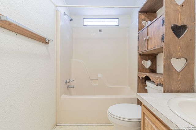 16530 FM 463, Lytle, TX 78052