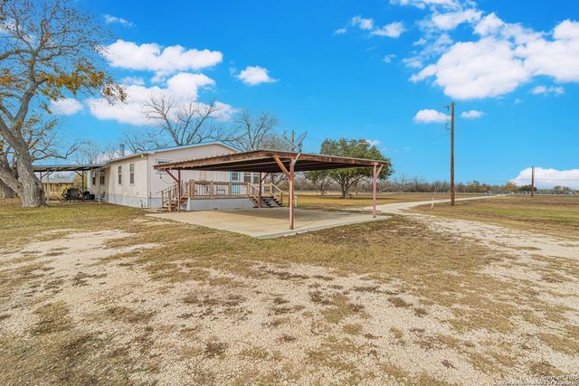 16530 FM 463, Lytle, TX 78052