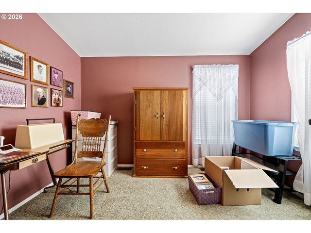 2512 MAIA Loop, Springfield, OR 97477