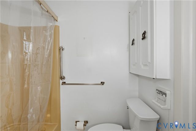 7404 Montrose Ave, Henrico, VA 23227