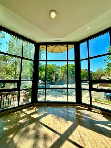 1659 W Huron Street 1, Chicago, IL 60622