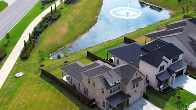 450 Fox Trail, Elm Springs, AR 72762