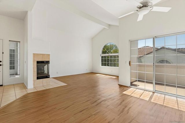 1874 Matin Cir Unit 208, San Marcos, CA 92069