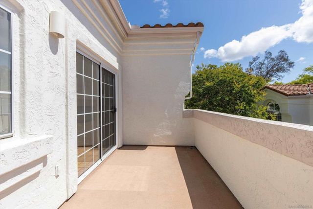 1874 Matin Cir Unit 208, San Marcos, CA 92069