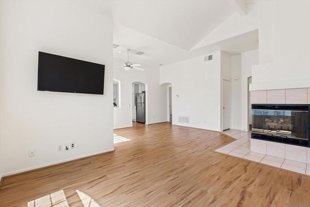 1874 Matin Cir Unit 208, San Marcos, CA 92069