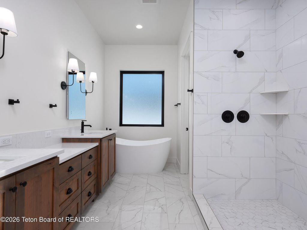 706 ROYAL ELK Circle, Victor, ID 83455 photo 11