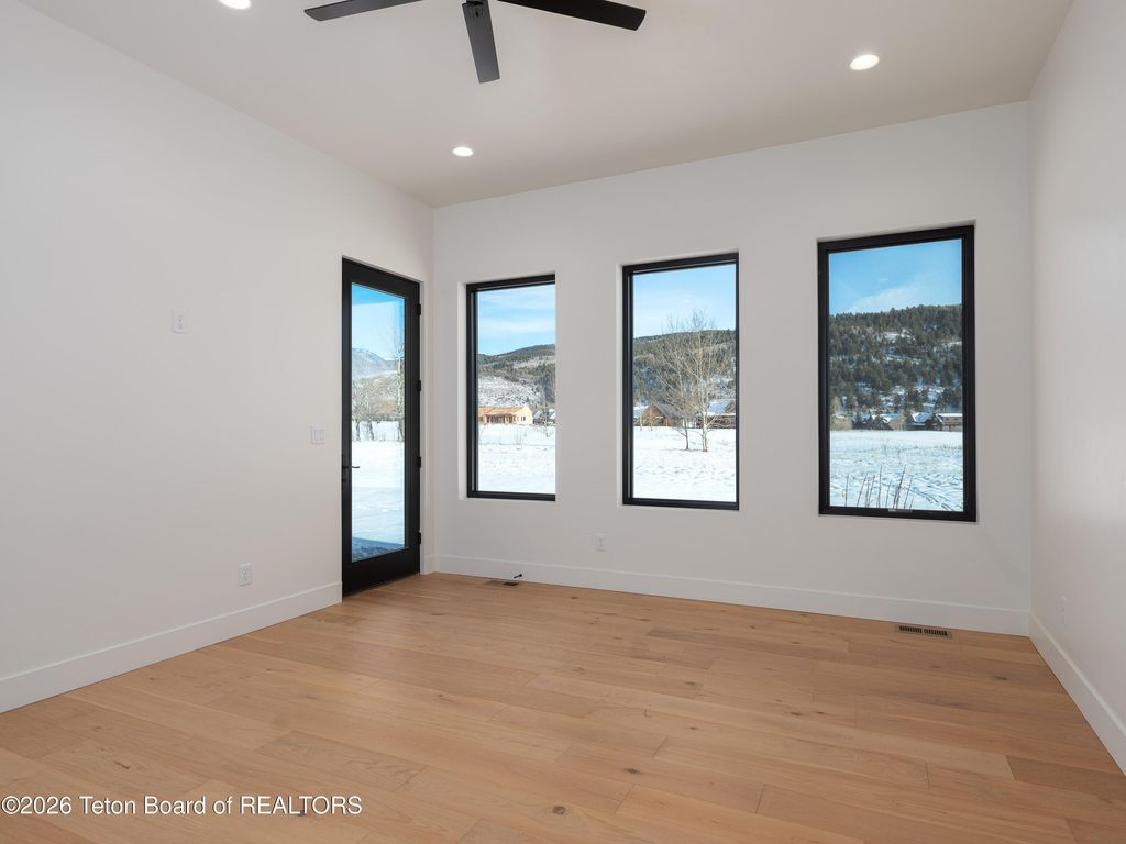 706 ROYAL ELK Circle, Victor, ID 83455 photo 13