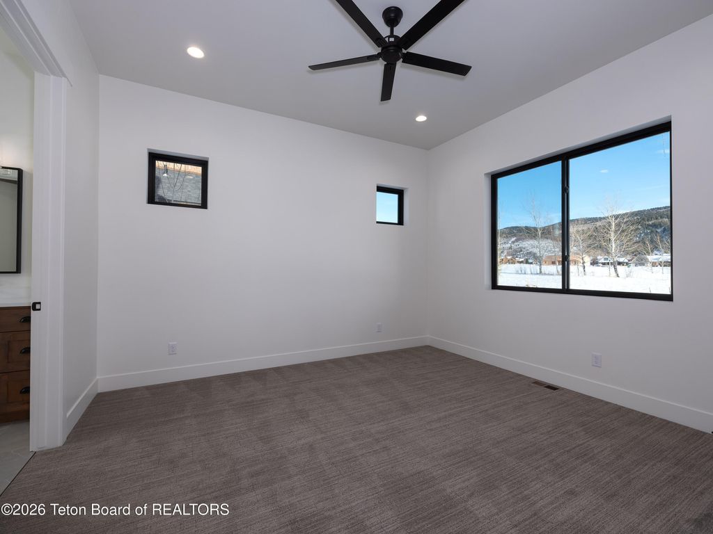 706 ROYAL ELK Circle, Victor, ID 83455 photo 17