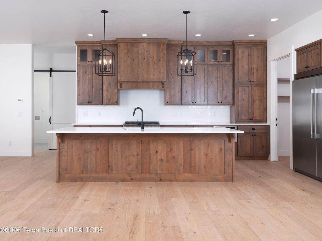 706 ROYAL ELK Circle, Victor, ID 83455 photo 6