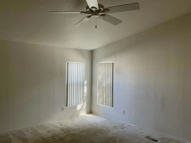 525 W El Norte Pkwy 127, Escondido, CA 92026