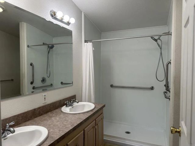 525 W El Norte Pkwy 127, Escondido, CA 92026
