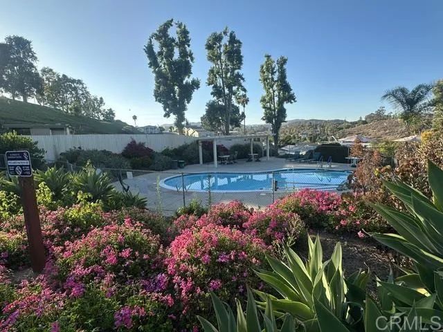 525 W El Norte Pkwy 127, Escondido, CA 92026