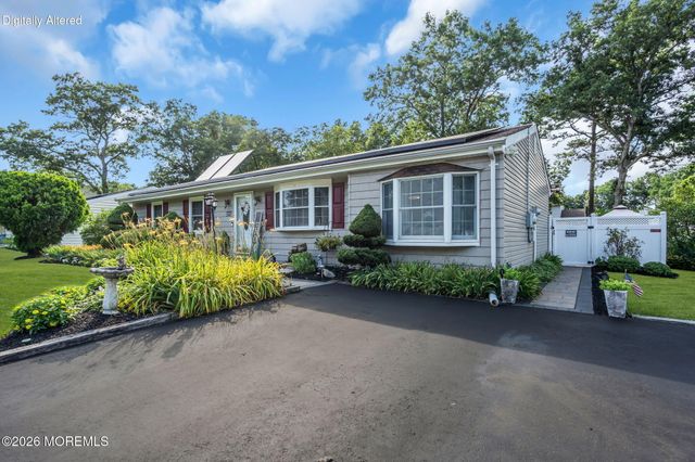 2417 Holly Hill Road, Manchester, NJ 08759