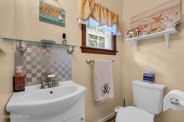 2417 Holly Hill Road, Manchester, NJ 08759