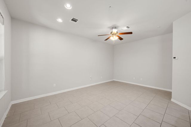 7220 Wyoming Springs DR 504, Round Rock, TX 78681