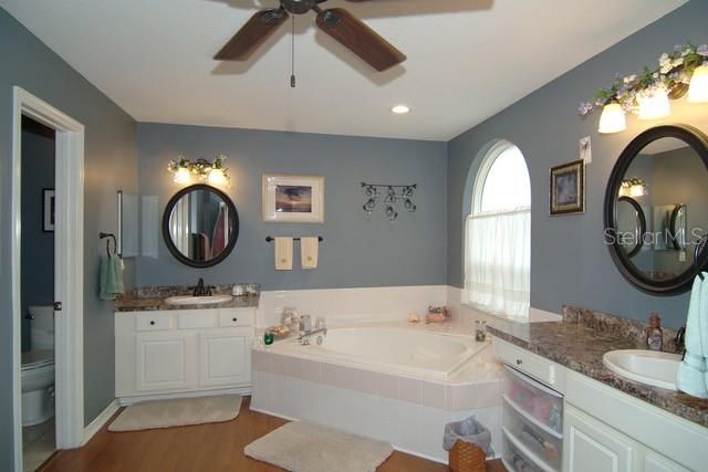 124 COUNTRY LAKES CIRCLE, Groveland, FL 34736