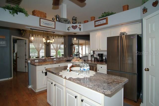 124 COUNTRY LAKES CIRCLE, Groveland, FL 34736